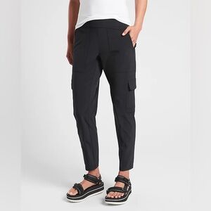 Athleta Chelsea Cargo Lined Pants Black Size 4 Black Activewear